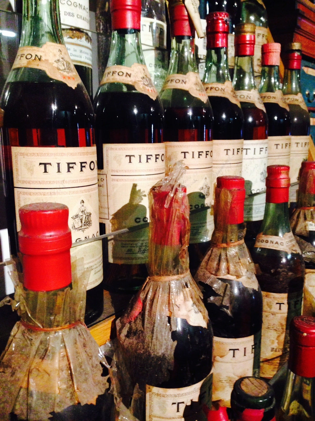 VSOP vs XO Cognac and Beyond: A Connoisseur's Guide to the Key Differences